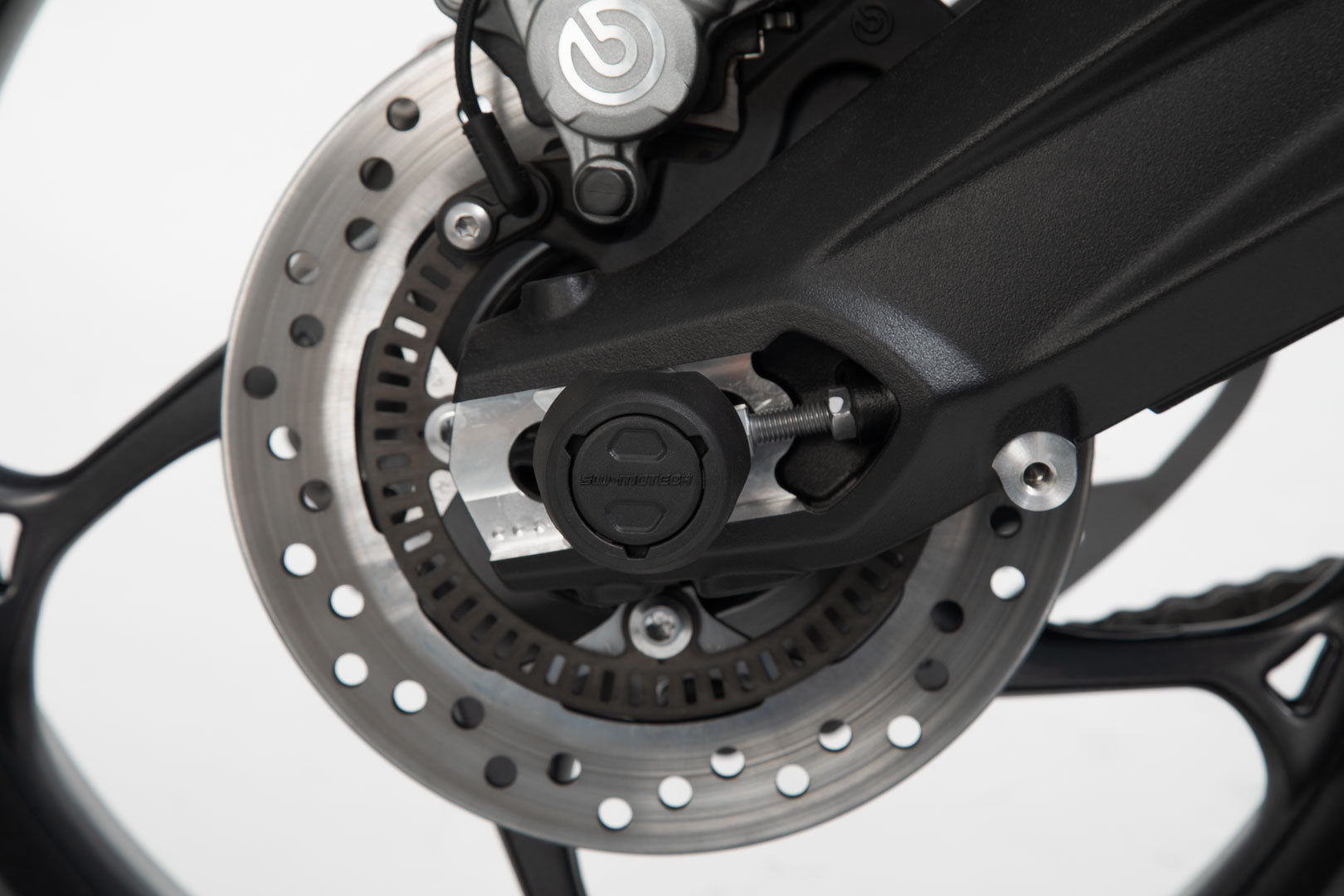 SW-MOTECH Kit de topes anticaidas para el eje trasero Negro. Yamaha MT-09 (13-16)/Tracer XSR900/Abar.