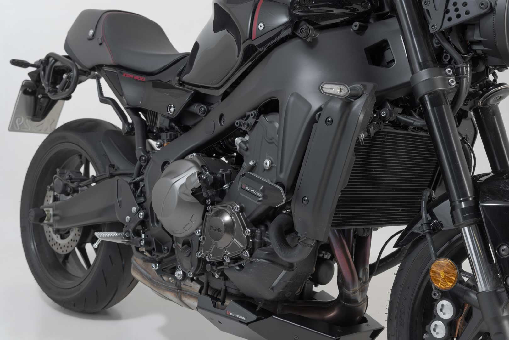SW-MOTECH Kit de tope anticaidas Negro. Yamaha Tracer 9 / GT (20-) / GT+ (22-).