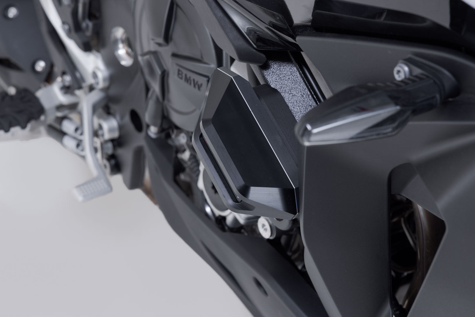 SW-MOTECH Kit de topes anticaidas Negro. BMW S 1000 XR (19-).