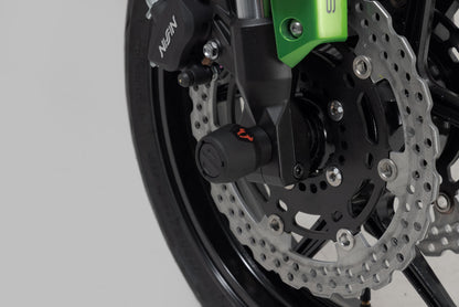 SW-MOTECH Kit de topes anticaidas para el eje delantero Negro. Kawasaki Versys 650 (07-09) / (14-).
