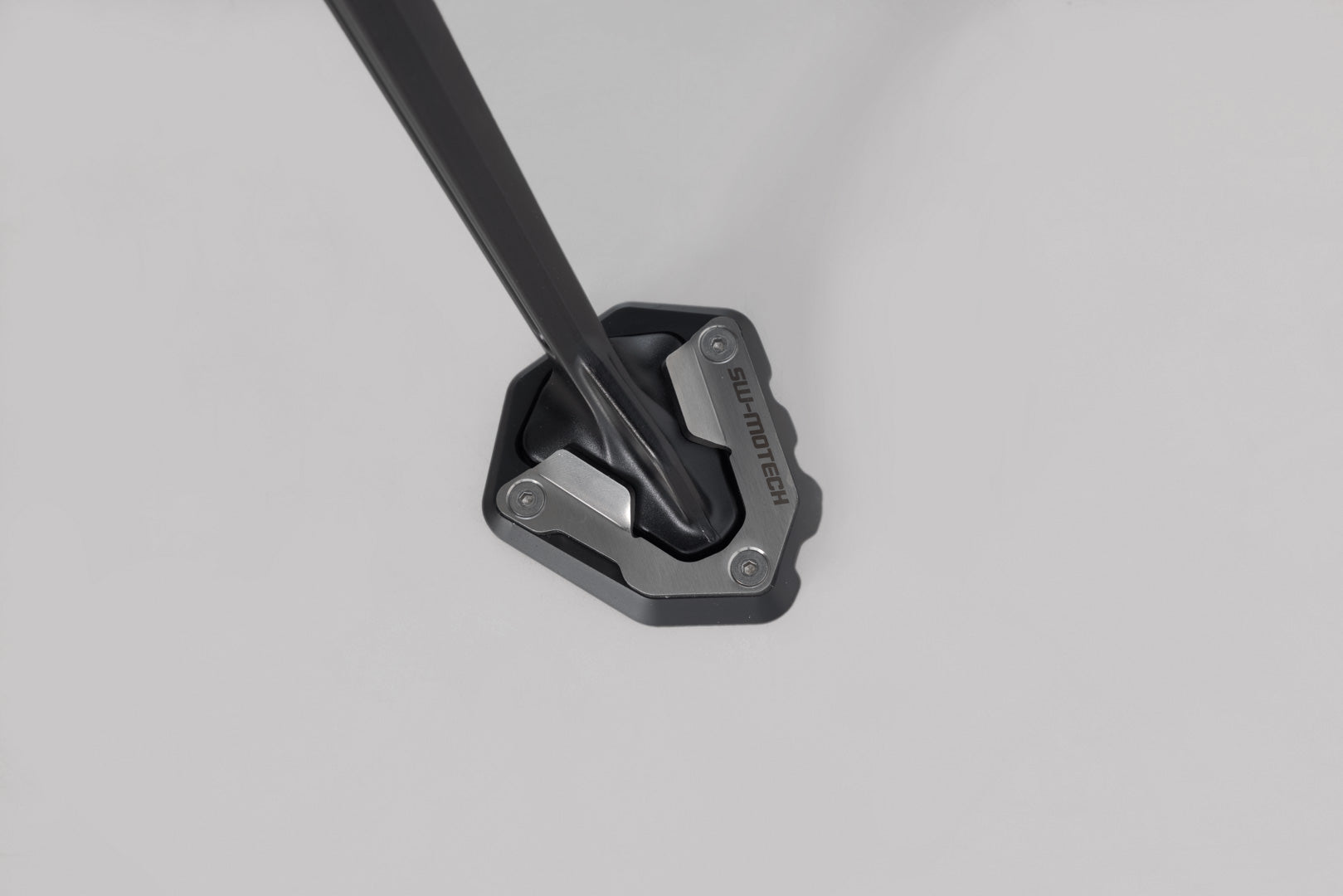 SW-MOTECH Extension para caballete lateral Negro/plateado. KTM 1290 Super Adventure/S (21-).