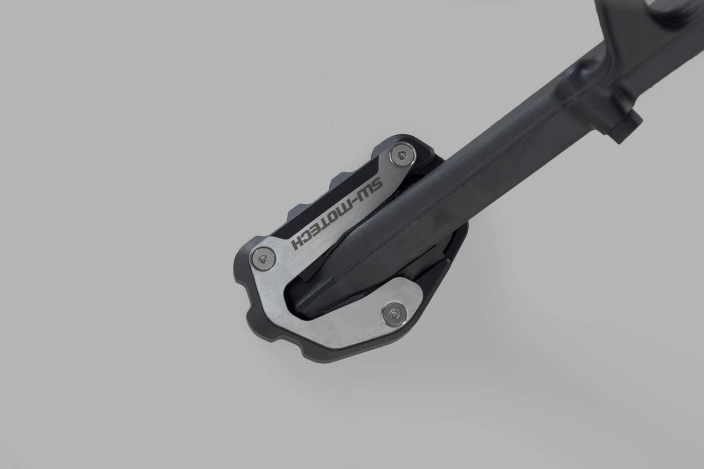 SW-MOTECH Extensión para caballete lateral Negro/plateado. BMW R 1300 GS (23-)/Adv (24-).