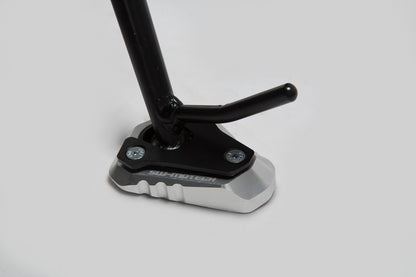 SW-MOTECH Extension para caballete lateral Negro/plateado. Modelos Kawasaki (11-).