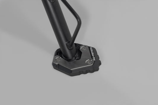 SW-MOTECH Extension para caballete lateral Negro/plateado. CFMoto 300NK / 800MT / 800MT-X.