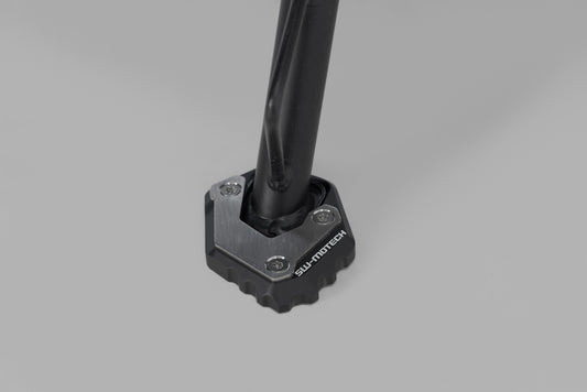 SW-MOTECH Extension para caballete lateral Negro/plateado. CFMoto 300NK / 800MT / 800MT-X.