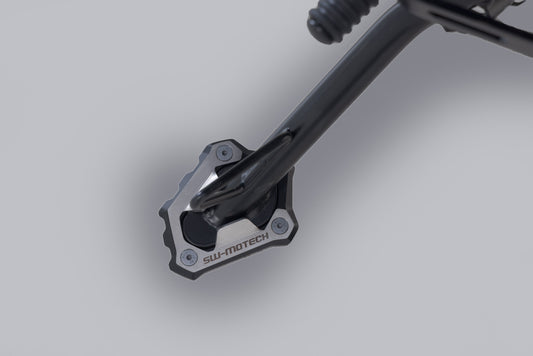 SW-MOTECH Extension para caballete lateral Negro/plateado. Triumph Scrambler 1200 X (23-).