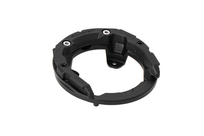 SW-MOTECH Anillo de depósito PRO Negro. Modelos Kawasaki (16-).
