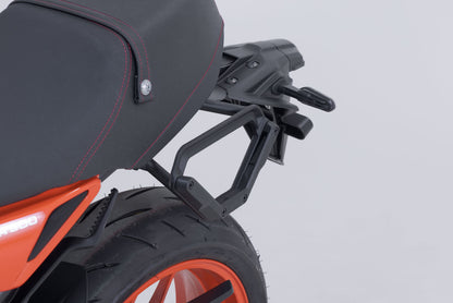 SW-MOTECH Soporte lateral izquierdo V-LOC Yamaha XSR900 (21-) XSR900 GP (23-).