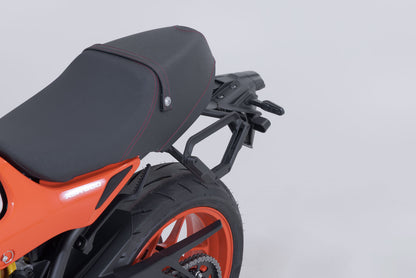 SW-MOTECH Soporte lateral izquierdo V-LOC Yamaha XSR900 (21-) XSR900 GP (23-).