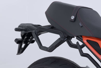 SW-MOTECH Soporte lateral derecho V-LOC Yamaha XSR900 (21-) XSR900 GP (23-).