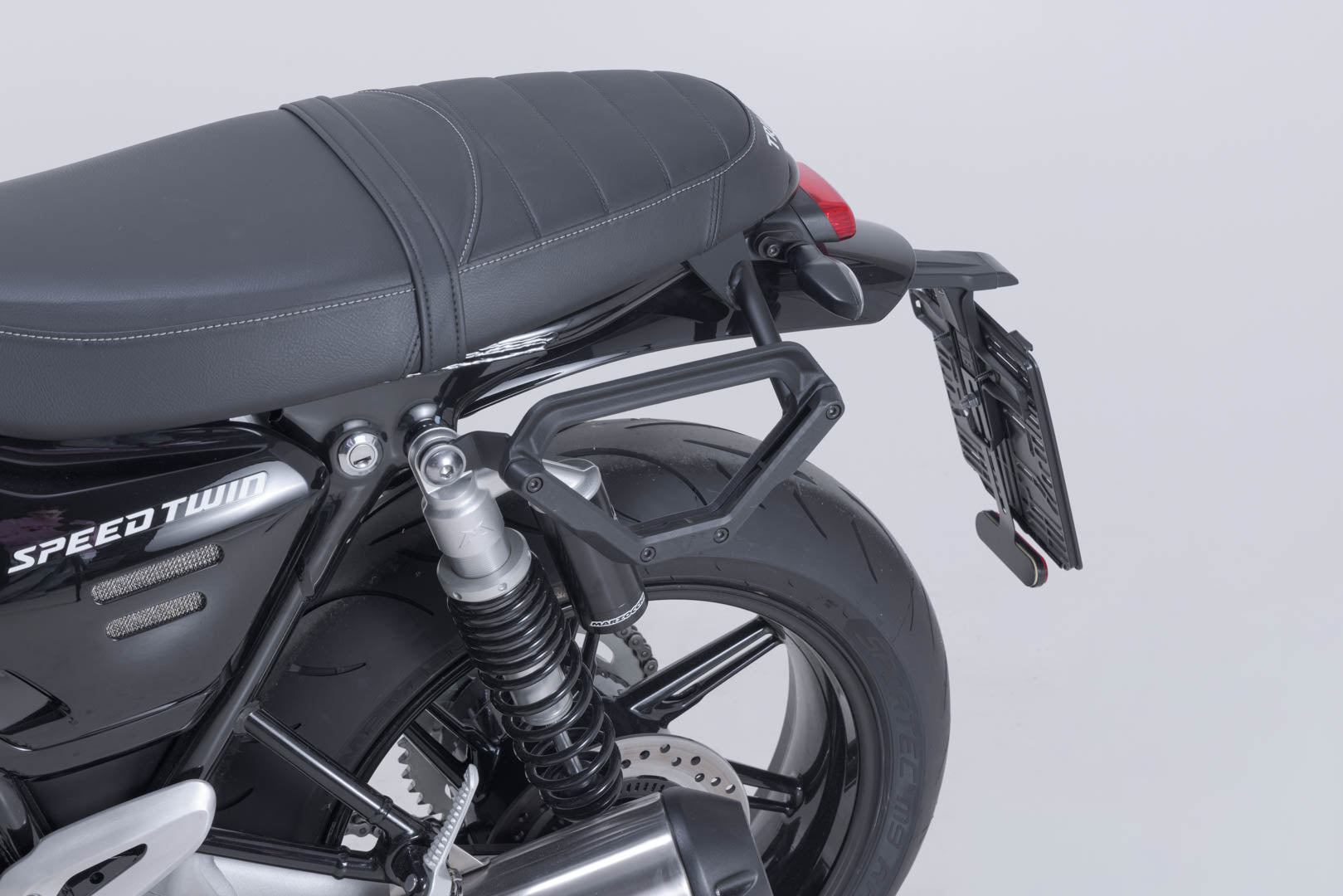 SW-MOTECH Soporte lateral izquierdo V-LOC Triumph Speed Twin 1200 (18-).