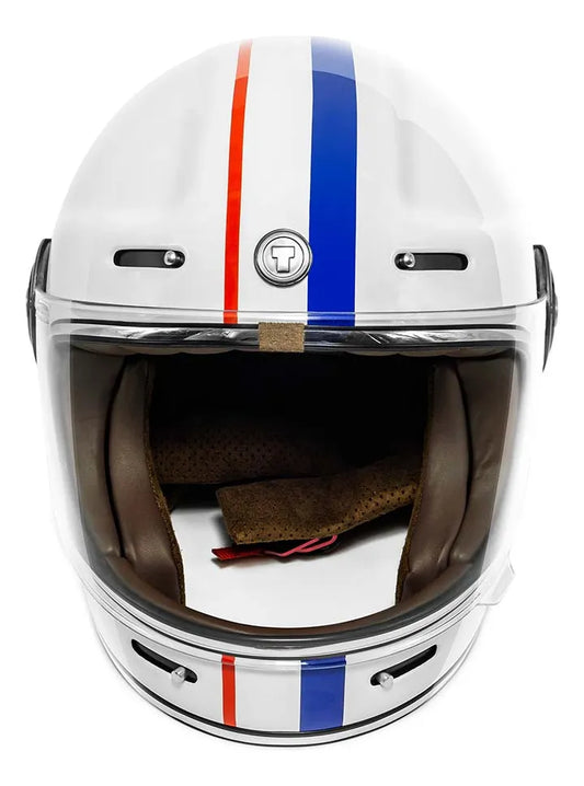 Vista frontal del casco TORC T1 Newport Allegiance con visor transparente y ventilación en frente y mentón